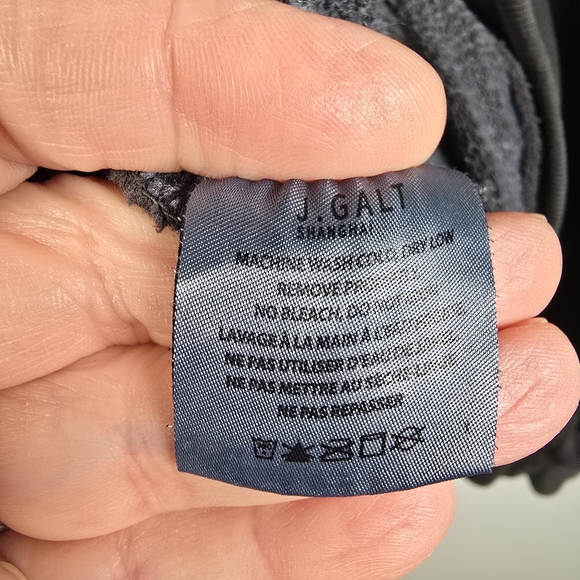 Brandy Melville Charcoal Graphic Hoodie Meet Me In New York John Galt One Size - Picture 12 of 12